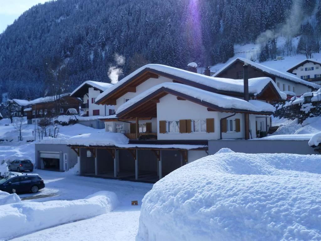 Haus Dagmar Apartamento Silbertal Exterior foto