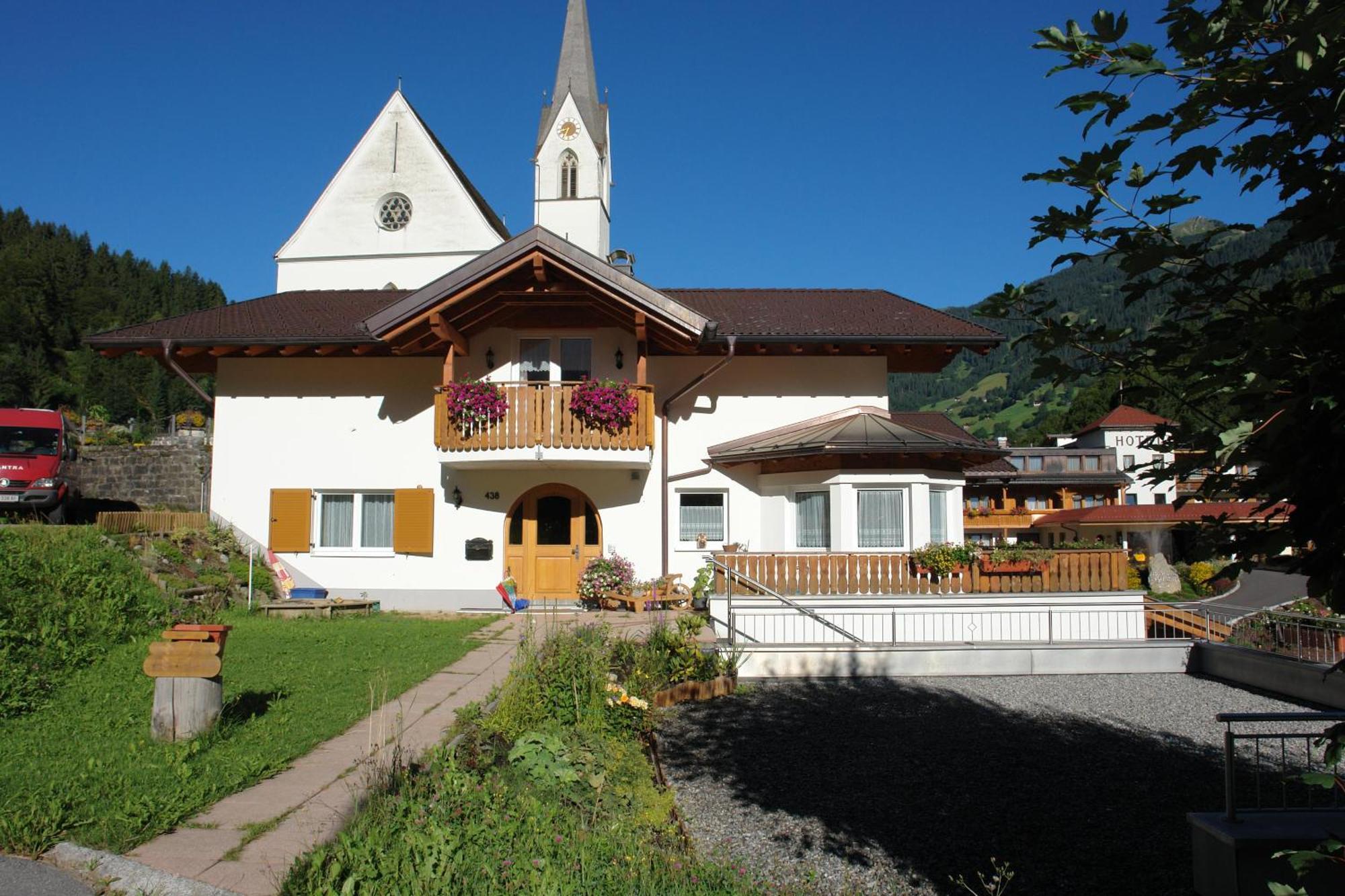 Haus Dagmar Apartamento Silbertal Exterior foto